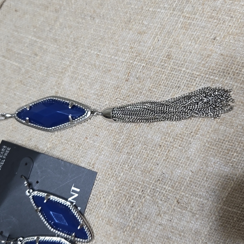 Matching Jewelry Set - Picture 2 of 9